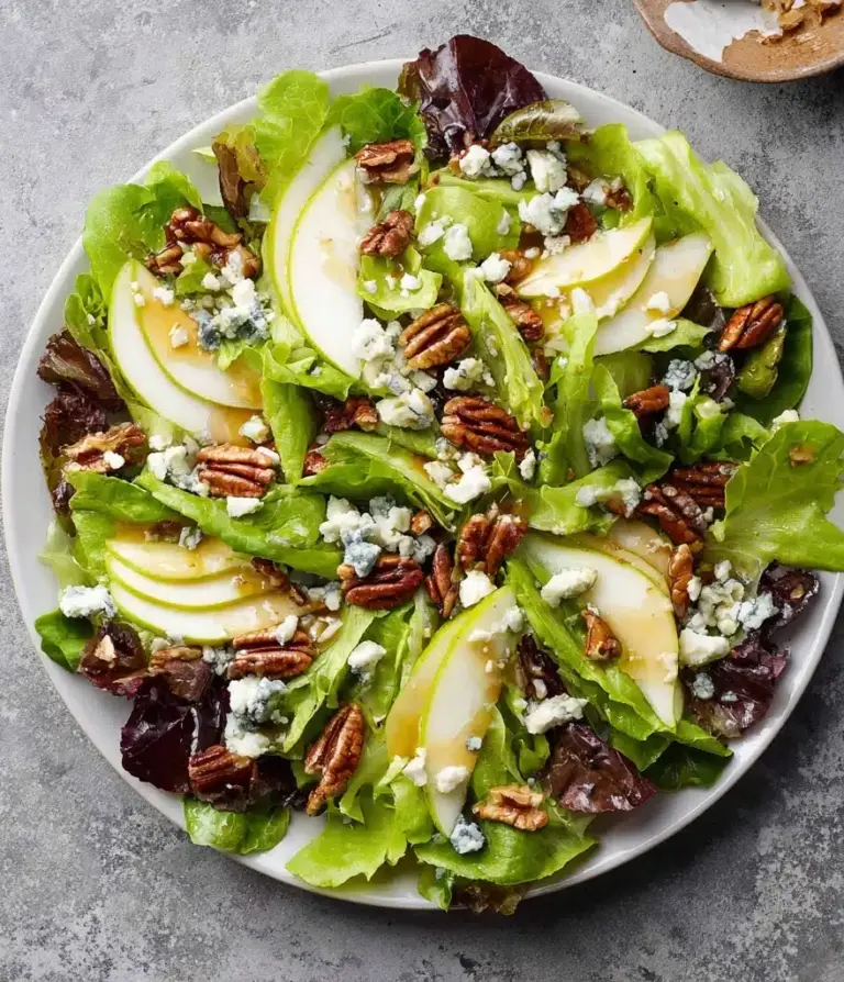 Pear And Gorgonzola Salad With Candied Pecans Recipe