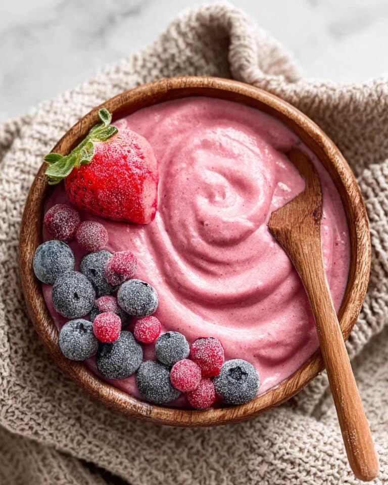Strawberry Acai Smoothie Bowl Recipe