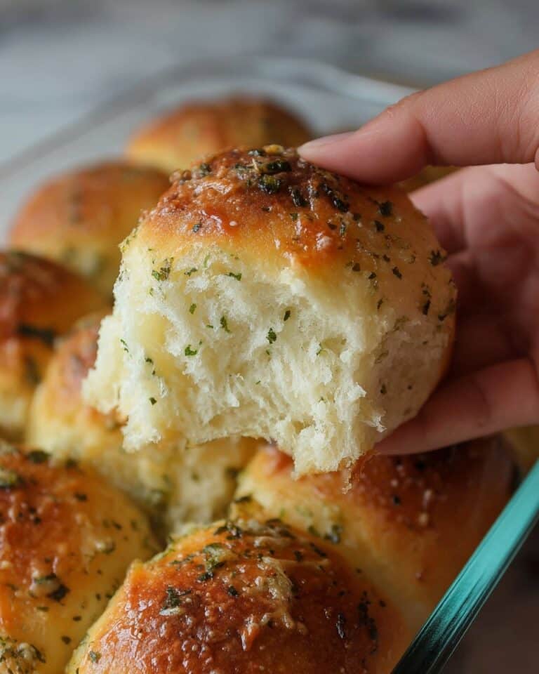 30-Minute Garlic Parmesan Dinner Rolls Recipe